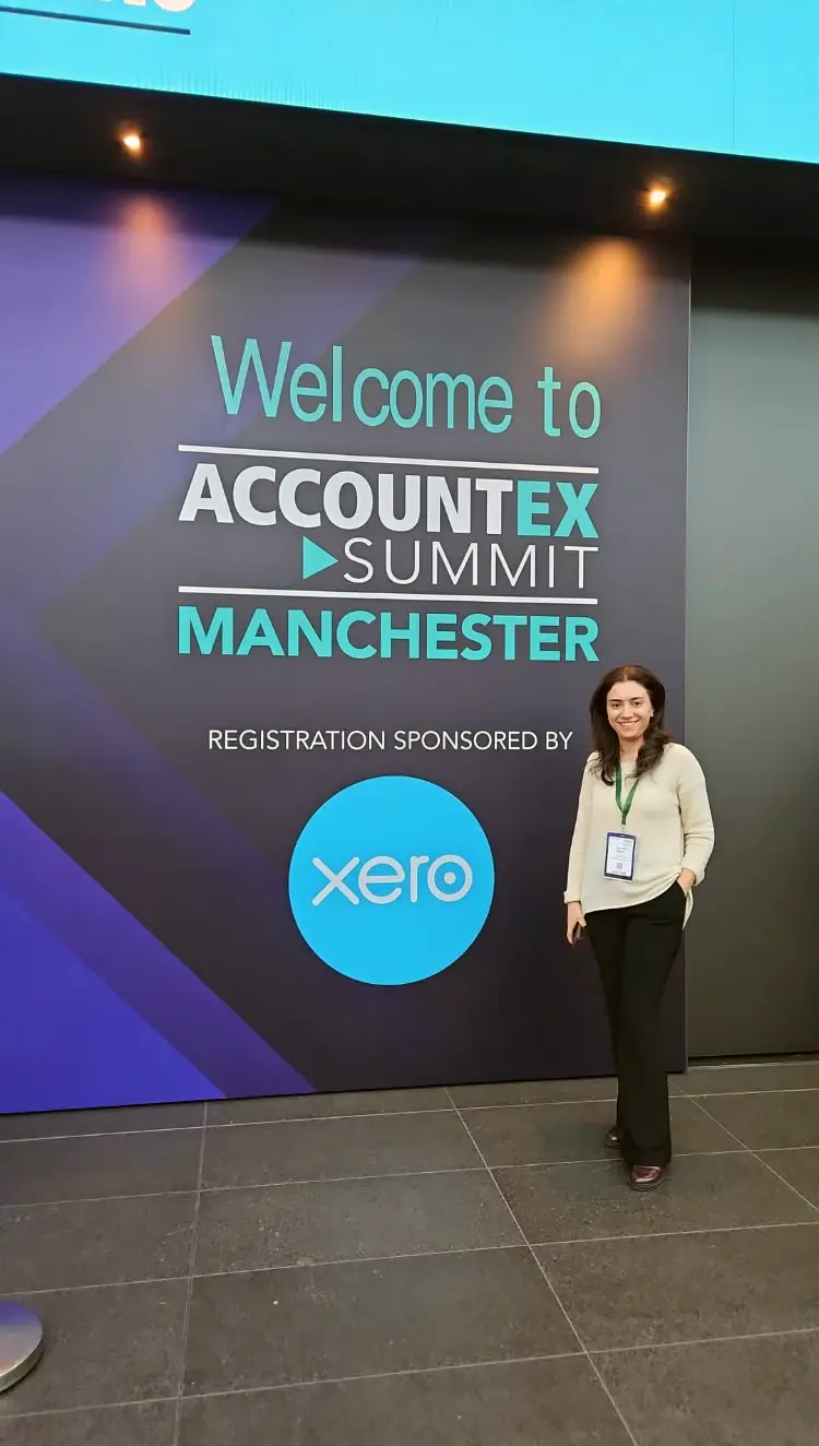 Gizem at Accountex Summit Manchester, a UK bookkeeping and accounting industry event